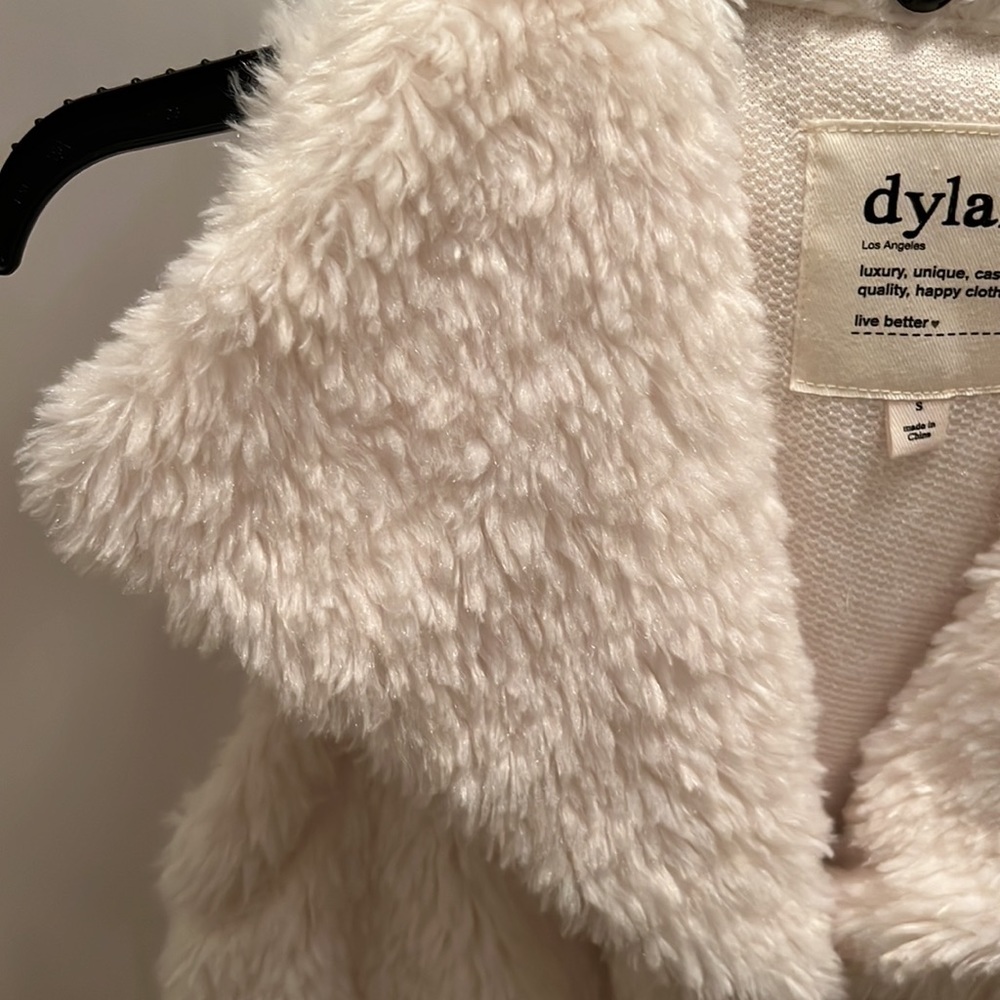 Dylan True Grit Cream Faux Fur Vest Size Small - Picture 3 of 5